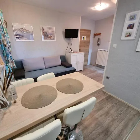 Ferienwohnung Fur 4 Personen Ca 50 Qm In Crikvenica, Kvarner Bucht Und Umgebung - B58501
